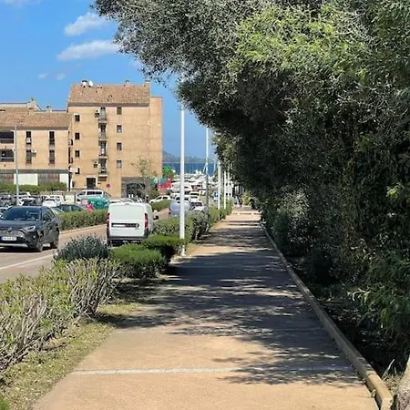 Superbe Sur Le Port, Jacuzzi, Piscine