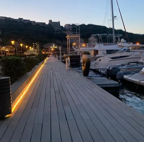 Superbe Sur Le Port, Jacuzzi, Piscine Appartamento *